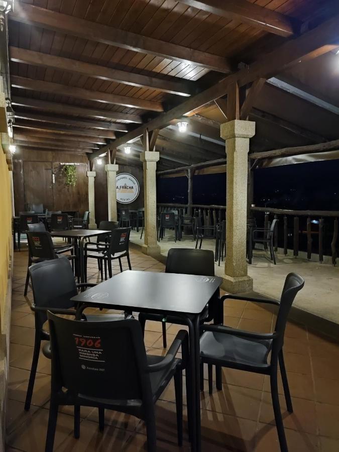Asador Hostal A Fracha Понтеведра Екстериор снимка